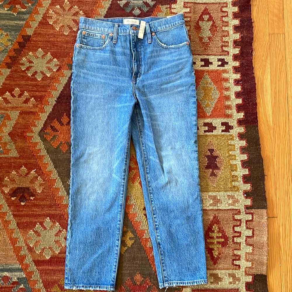 Madewell classic straight. New with tags. Size 28